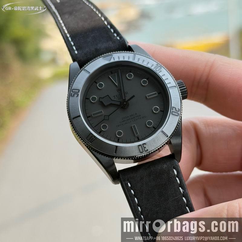Replica Tudor 41mm 041604