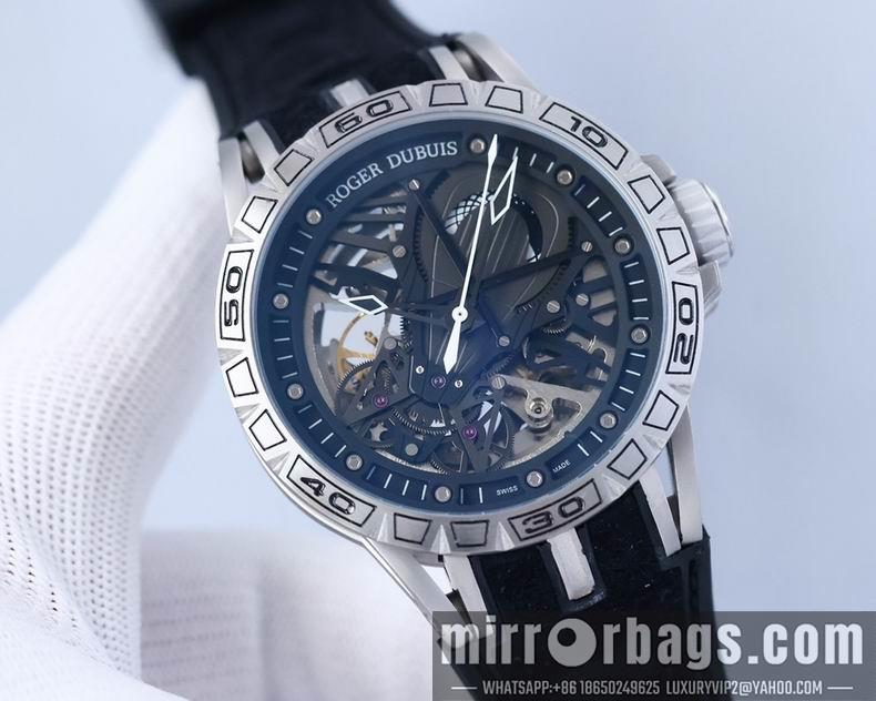 Replica Roger Dubuis watch M18