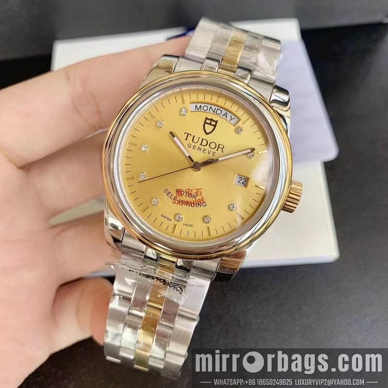 Replica Tudor watch M32