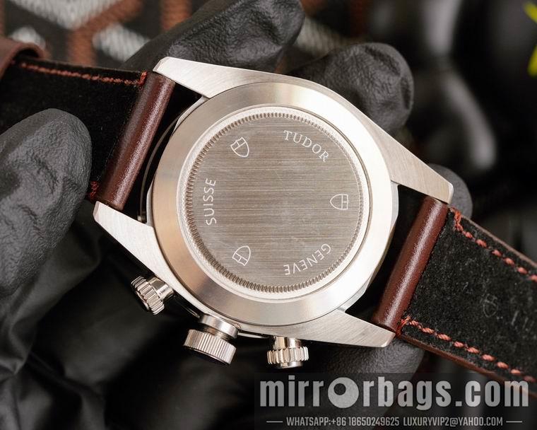 Replica Tudor men 42mm M09