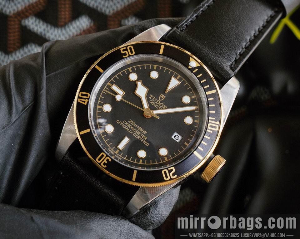 Replica Tudor watch 111002