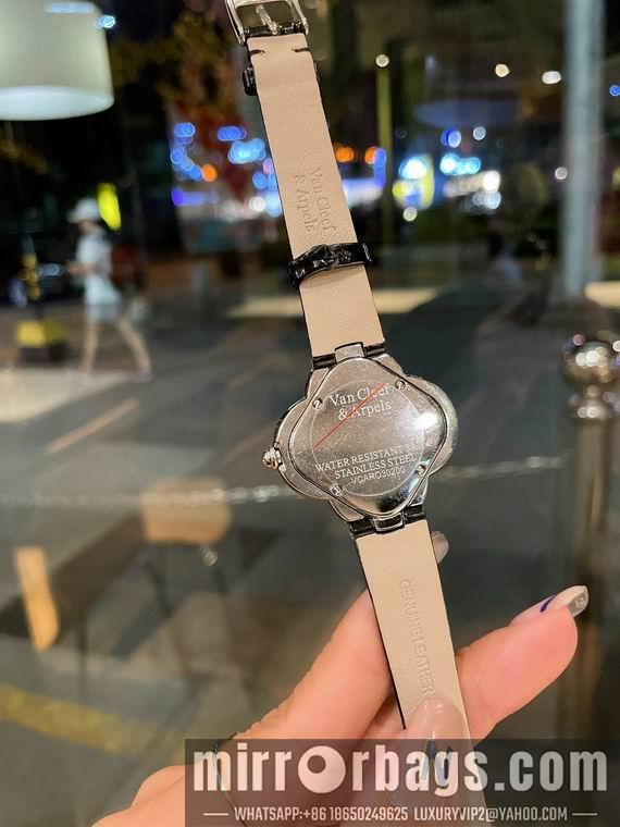 Replica Van Cleef Arpels watch 04
