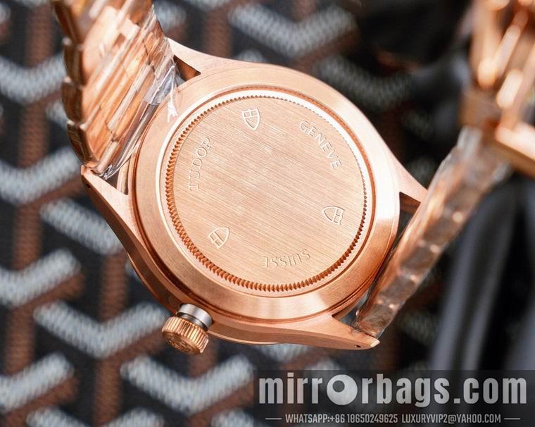 Replica Tudor 42mm men M02