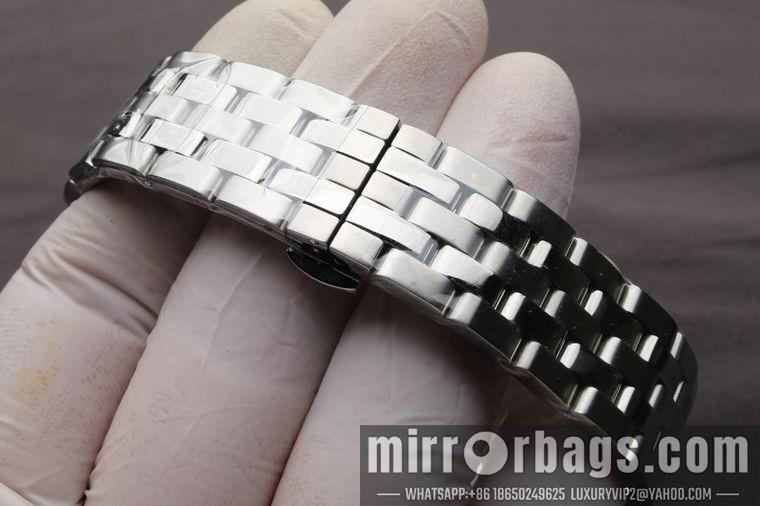 Replica Seiko men 40.5X11.84mm M05