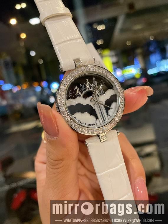 Replica Van Cleef Arpels watch 01