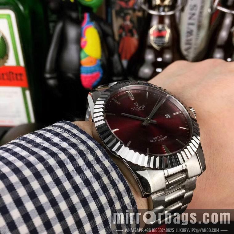 Replica Tudor men 40mm M03