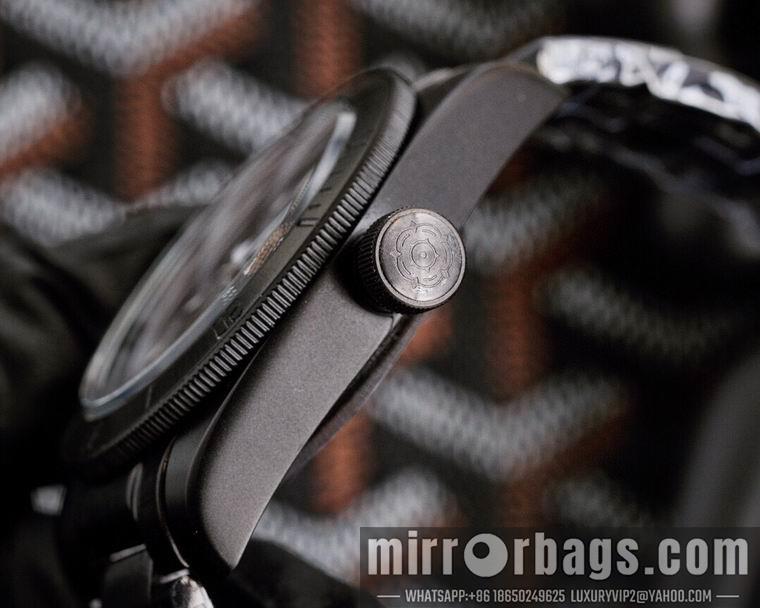 Replica Tudor men 42mm M05