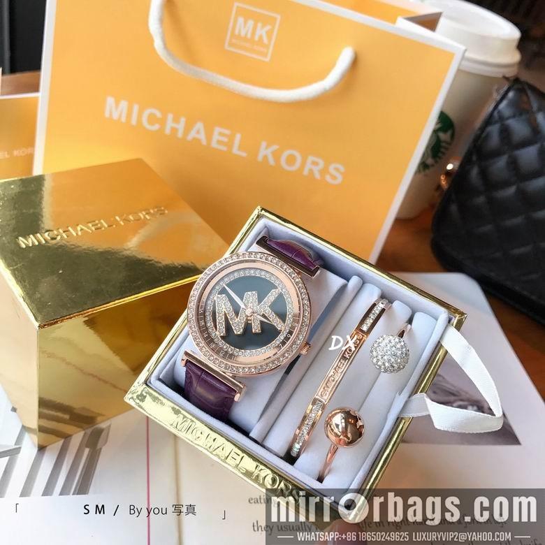 Replica Michael Kors S M 2nms27