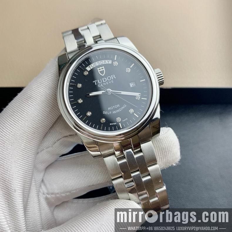 Replica Tudor watch M32