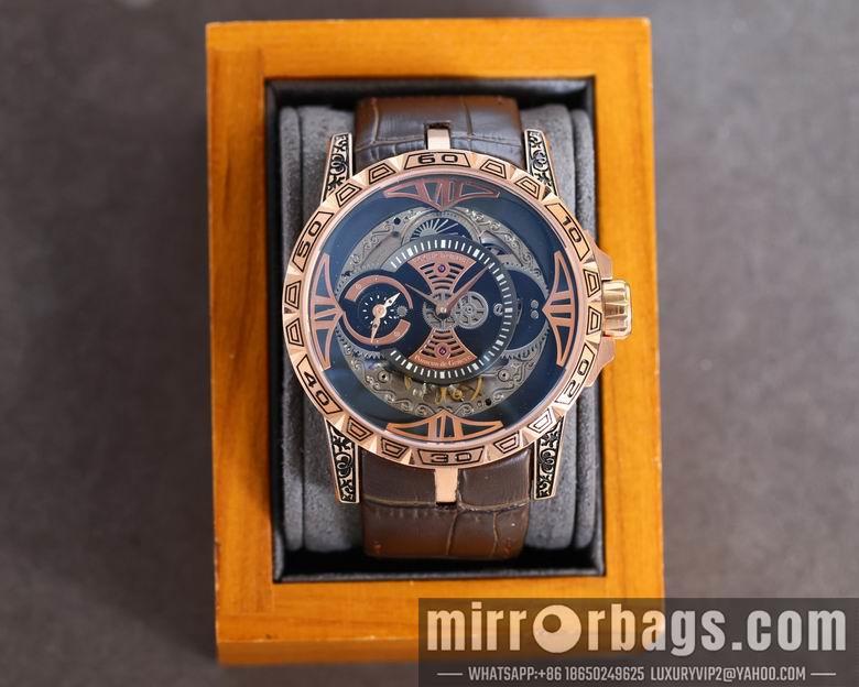Replica Roger Dubuis watch M17