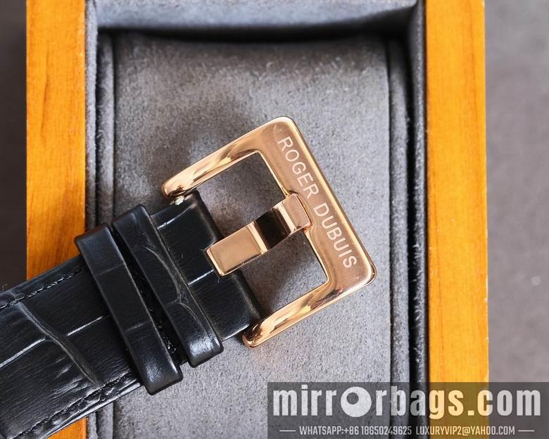 Replica Roger Dubuis watch M17