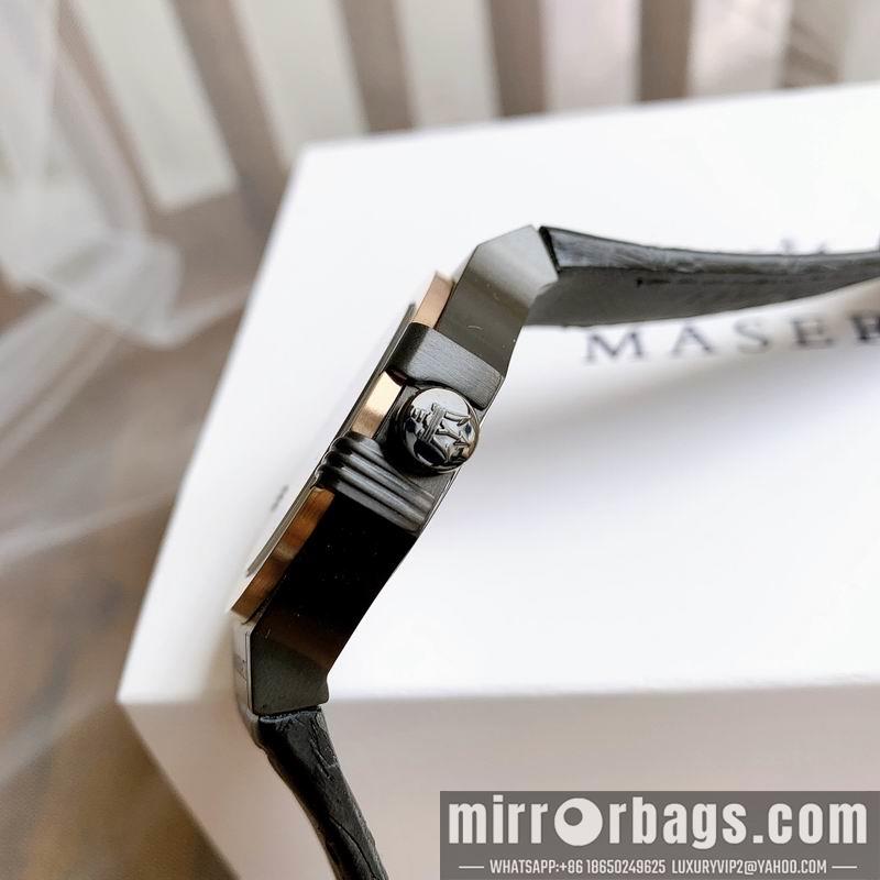 Replica Maserati 42mm 050348