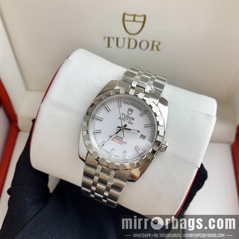 Replica Tudor watch 072432