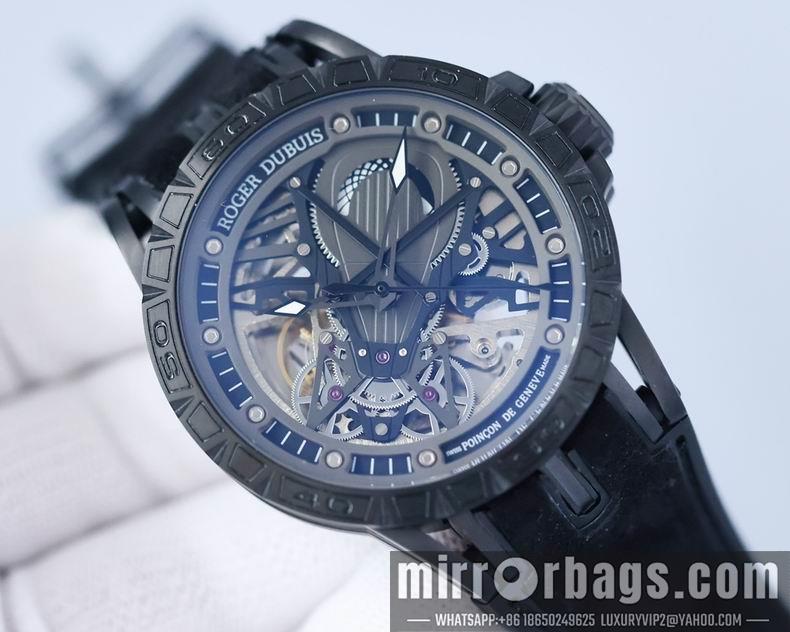 Replica Roger Dubuis watch M18