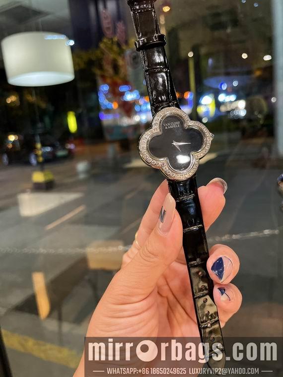 Replica Van Cleef Arpels watch 04