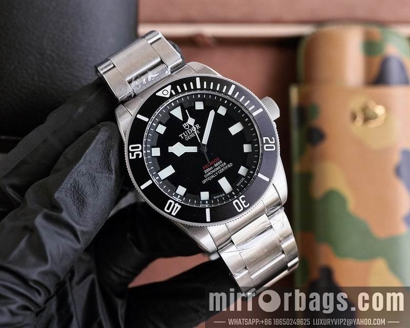 Replica Tudor 42mm 071435