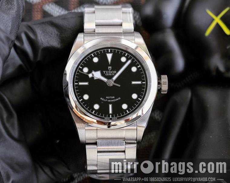 Replica Tudor men 41mm M04