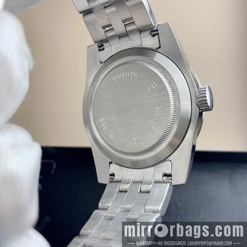 Replica Tudor watch M30