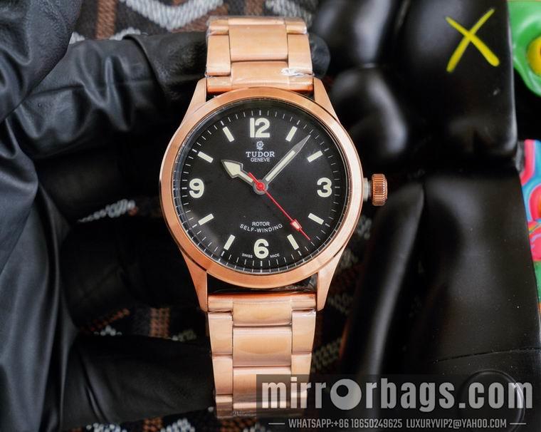 Replica Tudor 42mm men M02