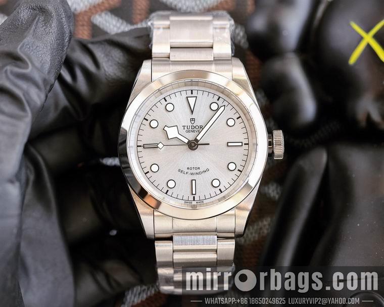 Replica Tudor men 41mm M04
