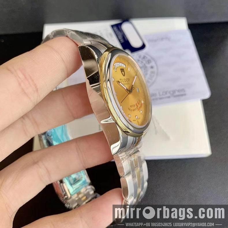 Replica Tudor watch M32
