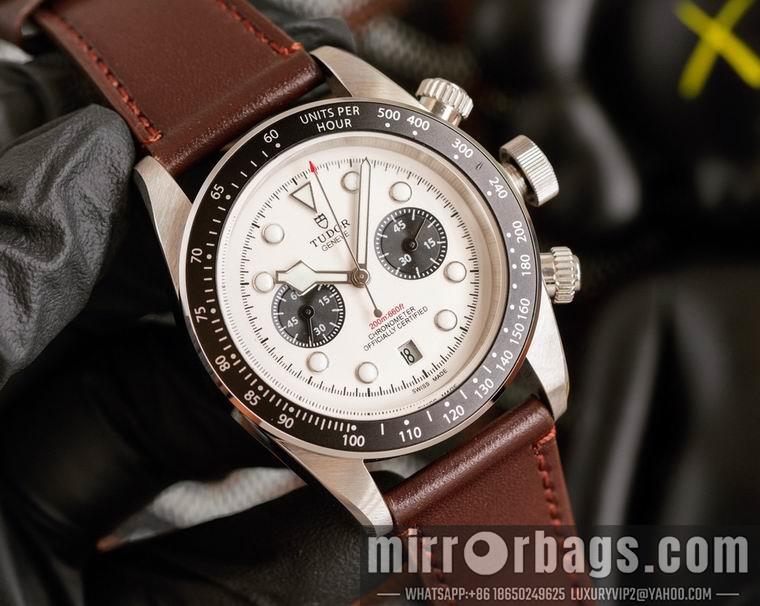Replica Tudor men 42mm M09