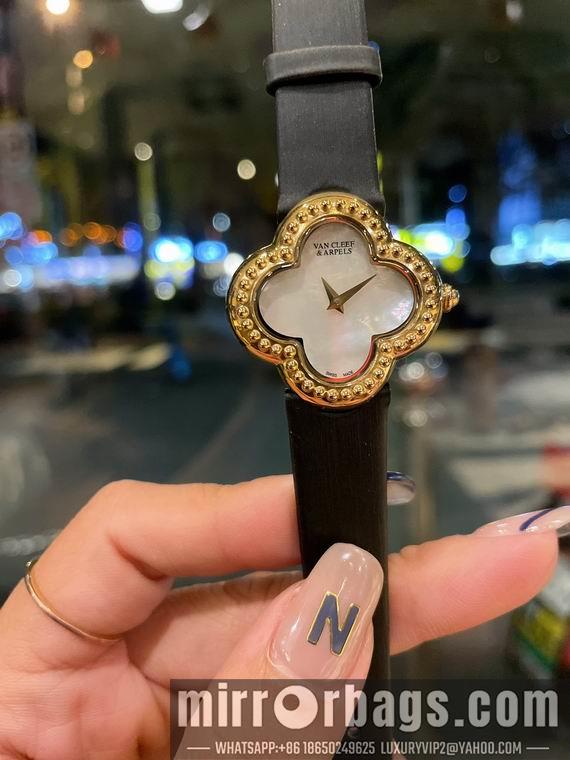 Replica Van Cleef Arpels watch 04