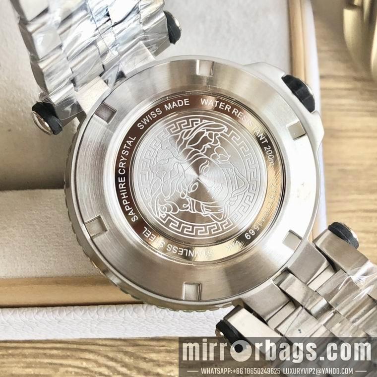 Replica Versace men 46mm M03