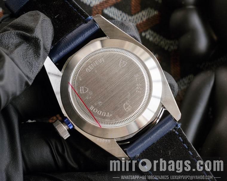 Replica Tudor men 42mm M10