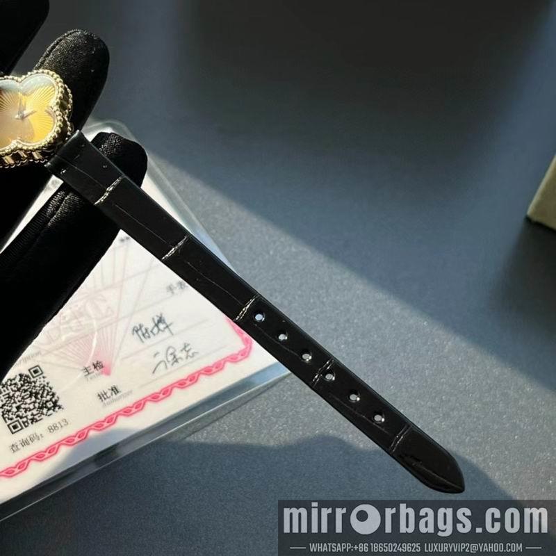 Replica Van Cleef & Arpels watch 022428