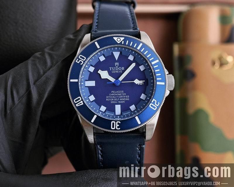 Replica Tudor 42mm 071437