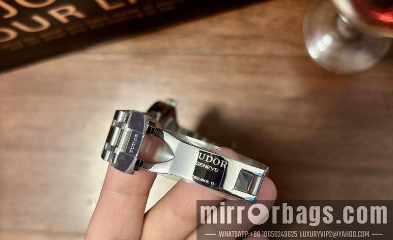 Replica Tudor 41mm 072440