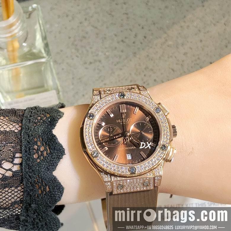 Replica Hublot 38mm 2nms10