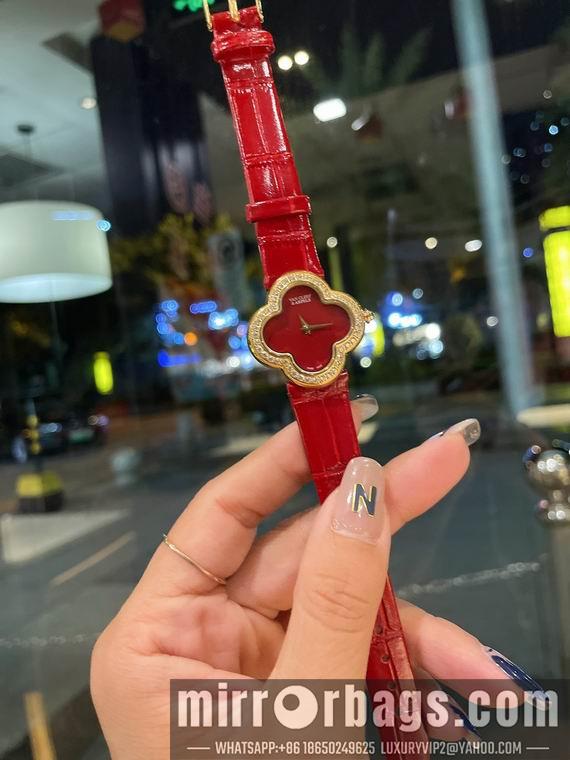 Replica Van Cleef Arpels watch 04