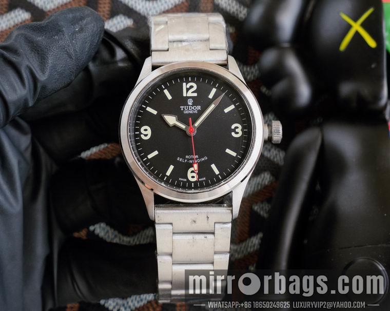 Replica Tudor 42mm men M02