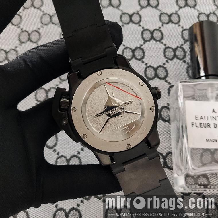 Replica Ulysse Nardin men 45mm M04