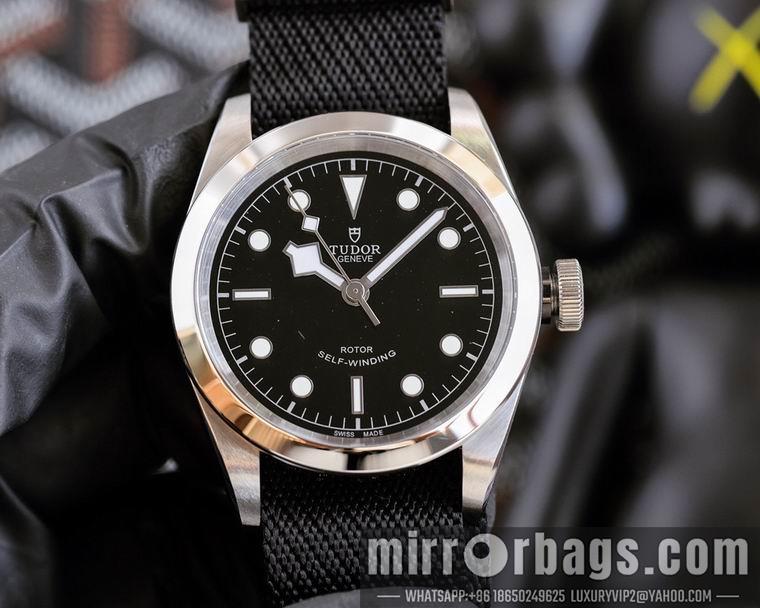 Replica Tudor men 41mm M04