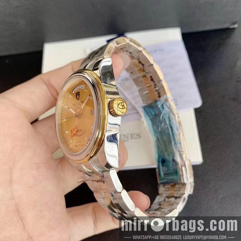 Replica Tudor watch M32