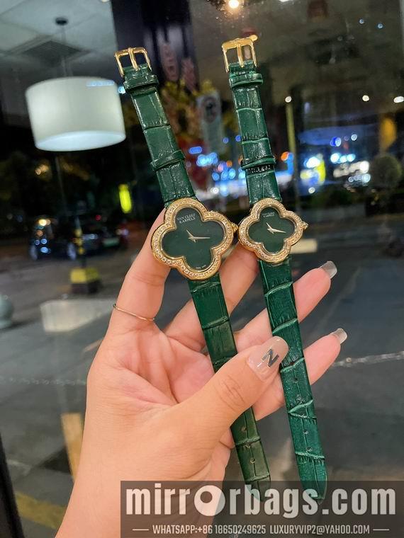 Replica Van Cleef Arpels watch 04
