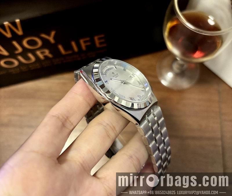 Replica Tudor 41mm 072440