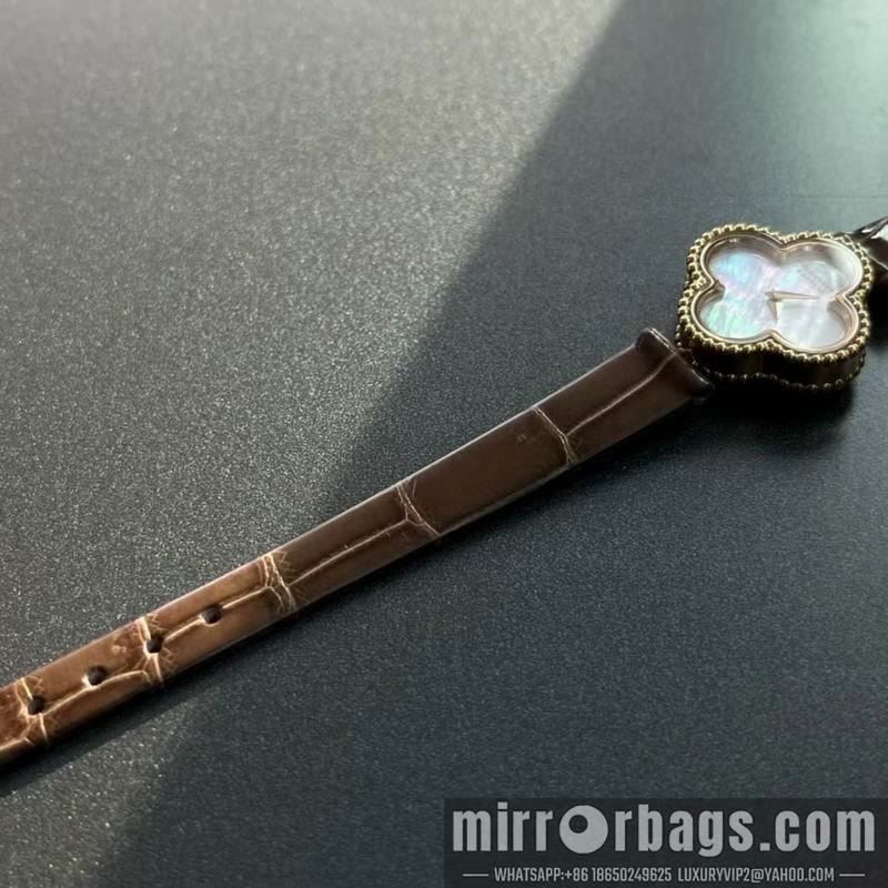 Replica Van Cleef & Arpels watch 022428
