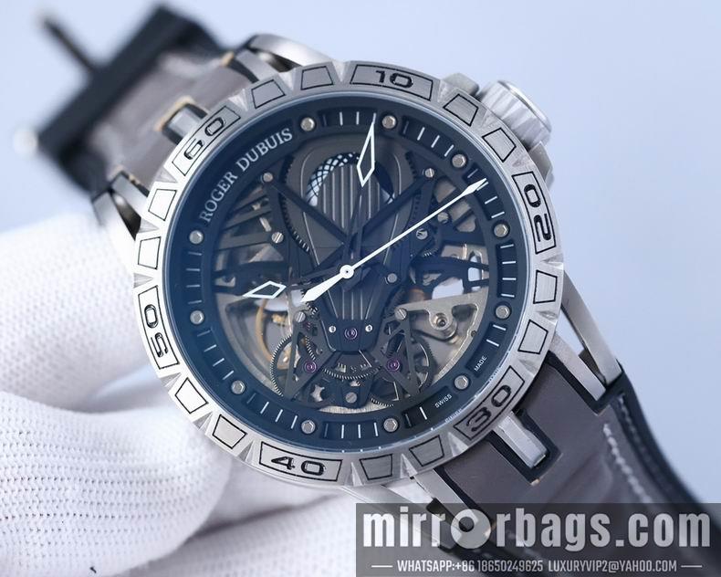 Replica Roger Dubuis watch M18