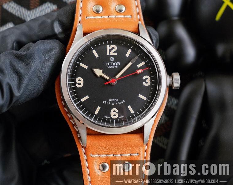 Replica Tudor 42mm men M01