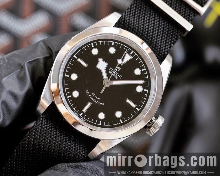Replica Tudor men 41mm M04