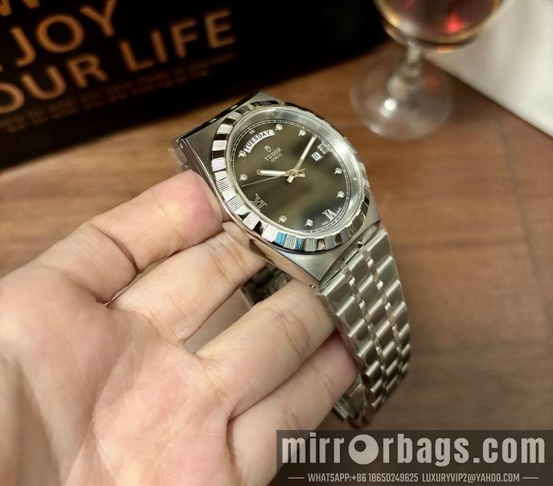 Replica Tudor 41mm 072439