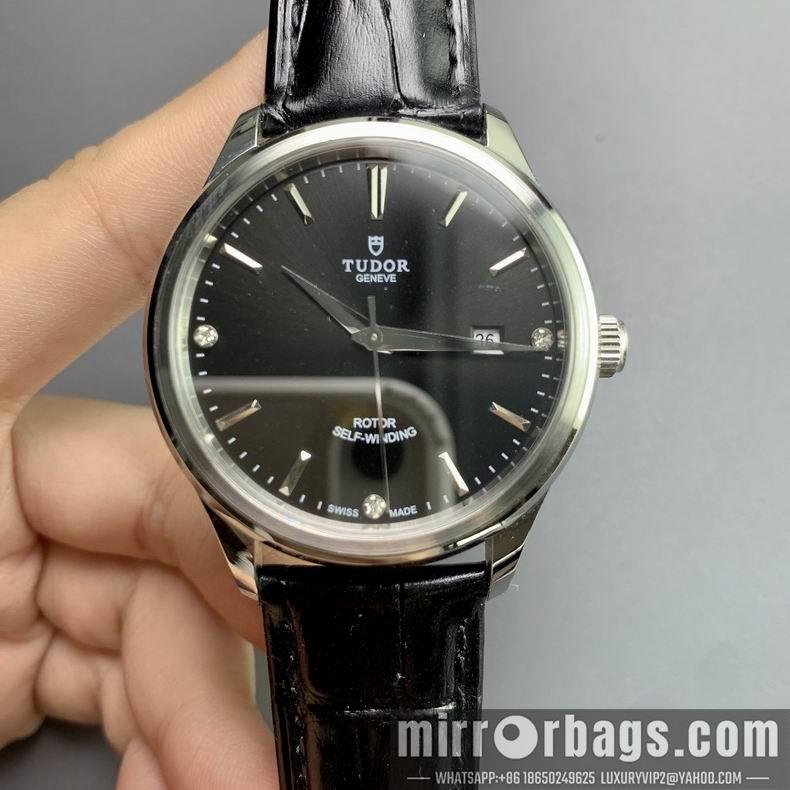 Replica Tudor watch M33