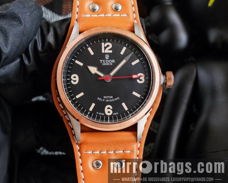 Replica Tudor 42mm men M01