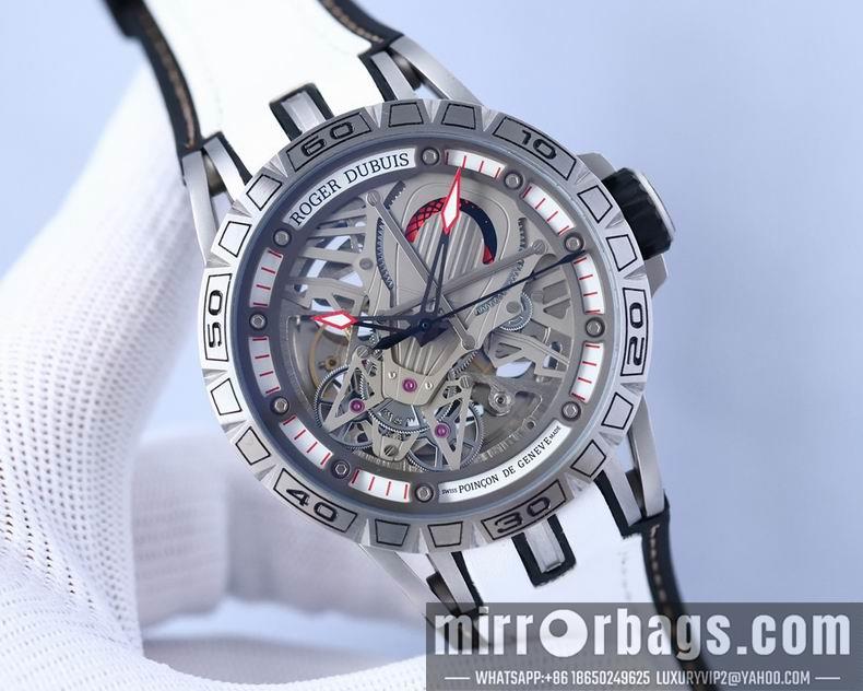 Replica Roger Dubuis watch M18