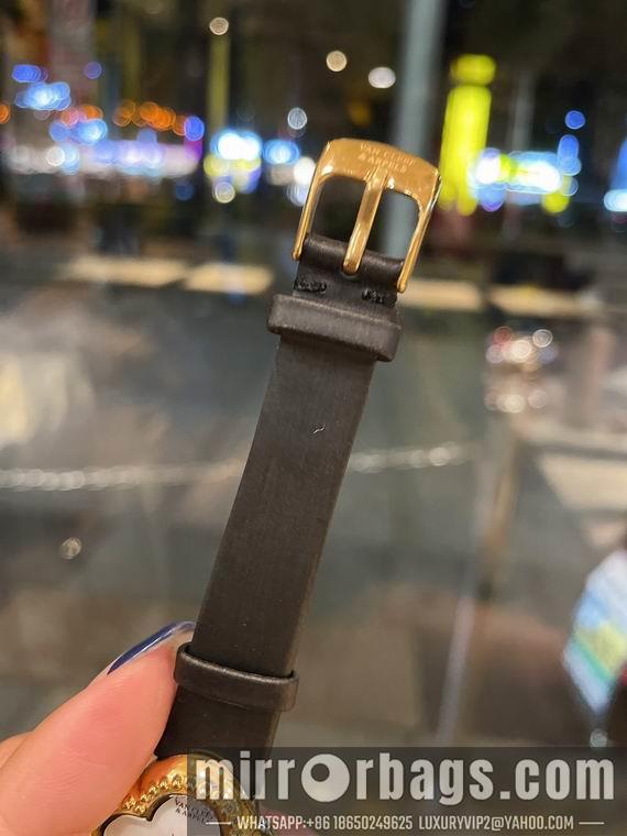 Replica Van Cleef Arpels watch 04
