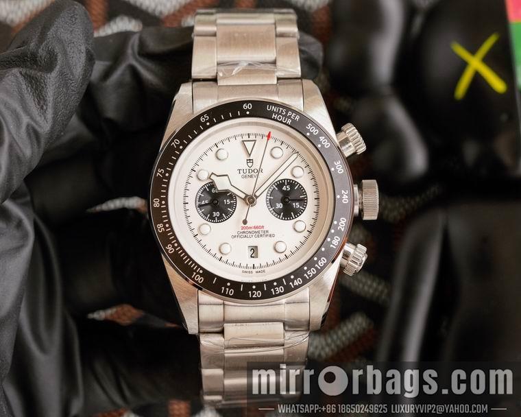 Replica Tudor men 42mm M09